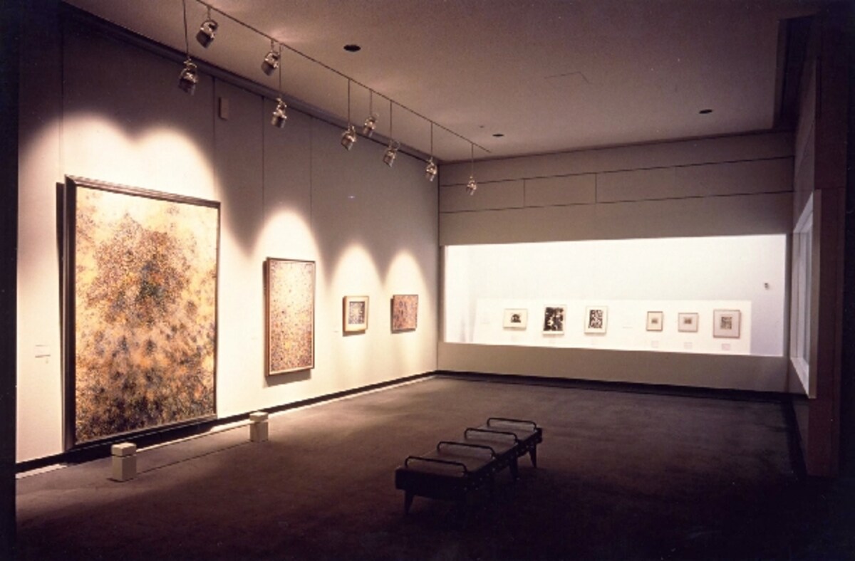 瑛九展示室