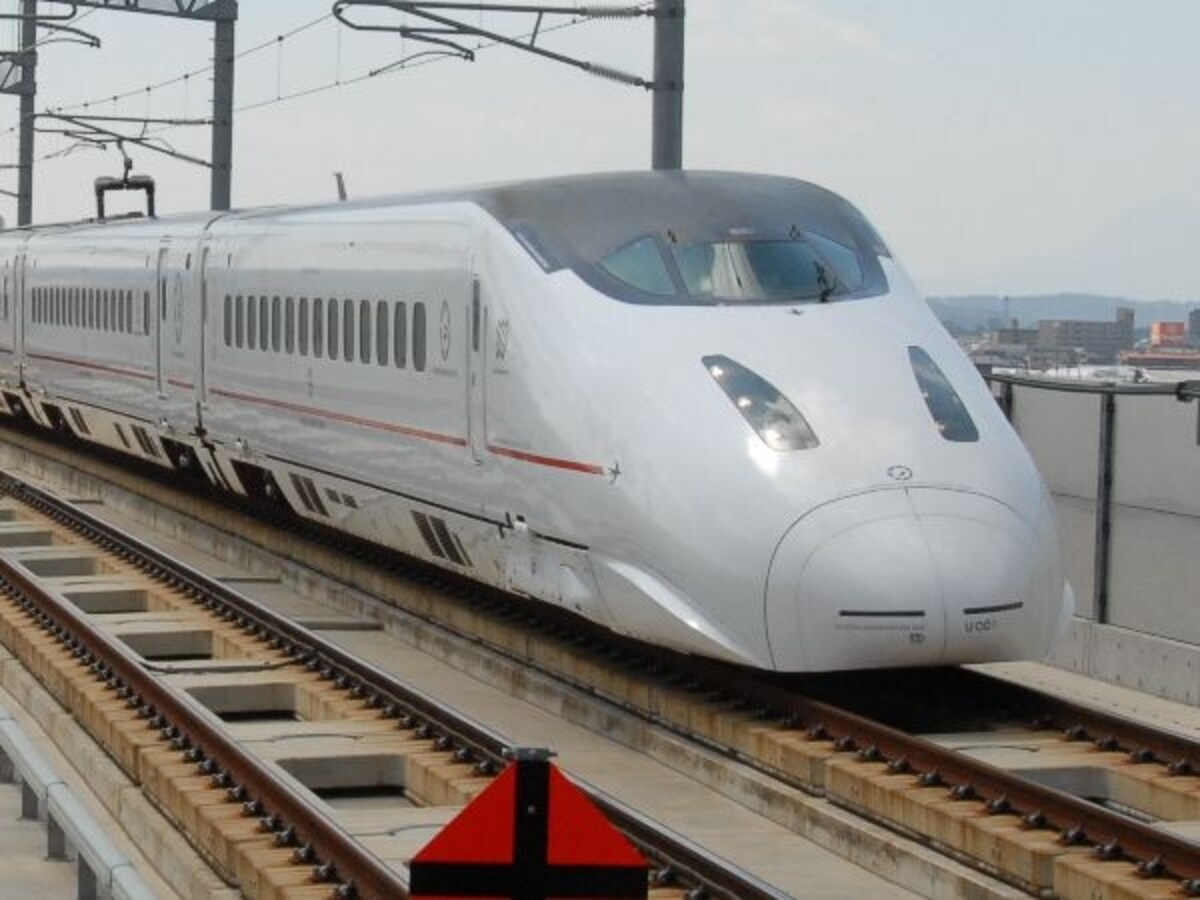 800系つばめ