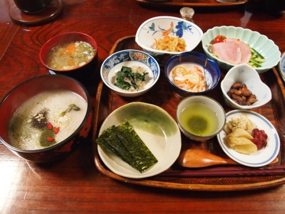 朝食