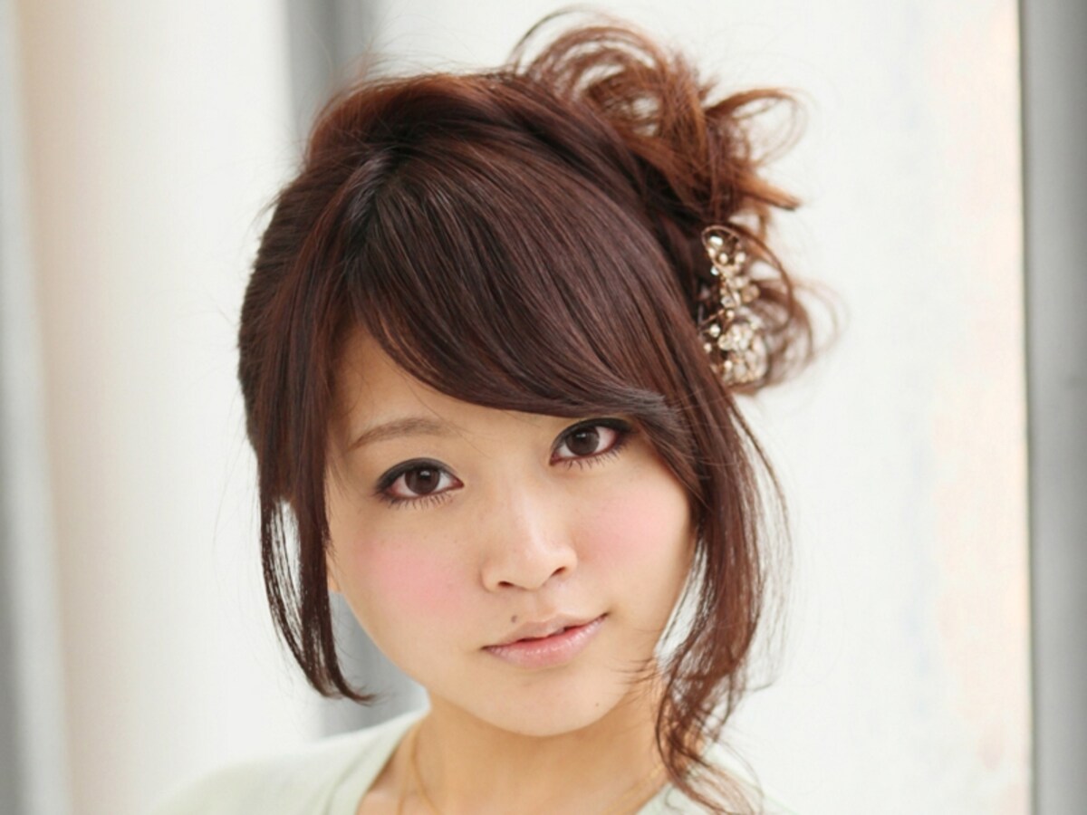 ミディアムパーティヘアアレンジ