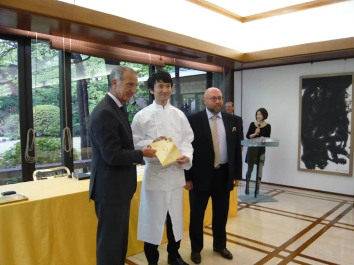 MOI授与式