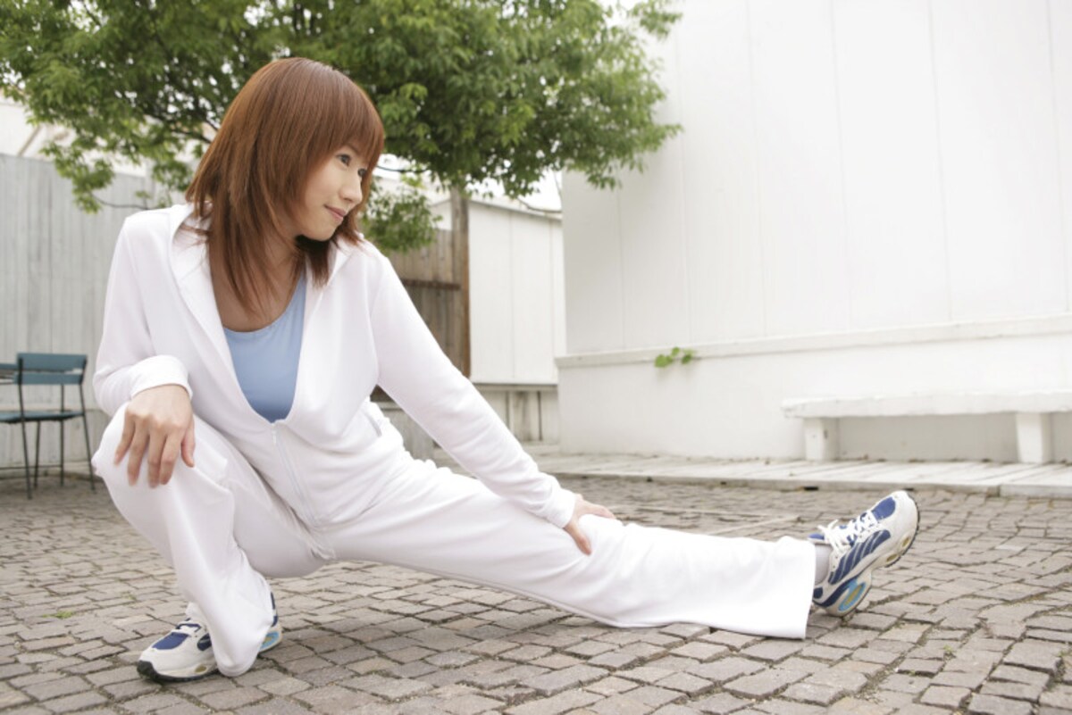 内ももの肉を効果的に落とす股関節ストレッチ