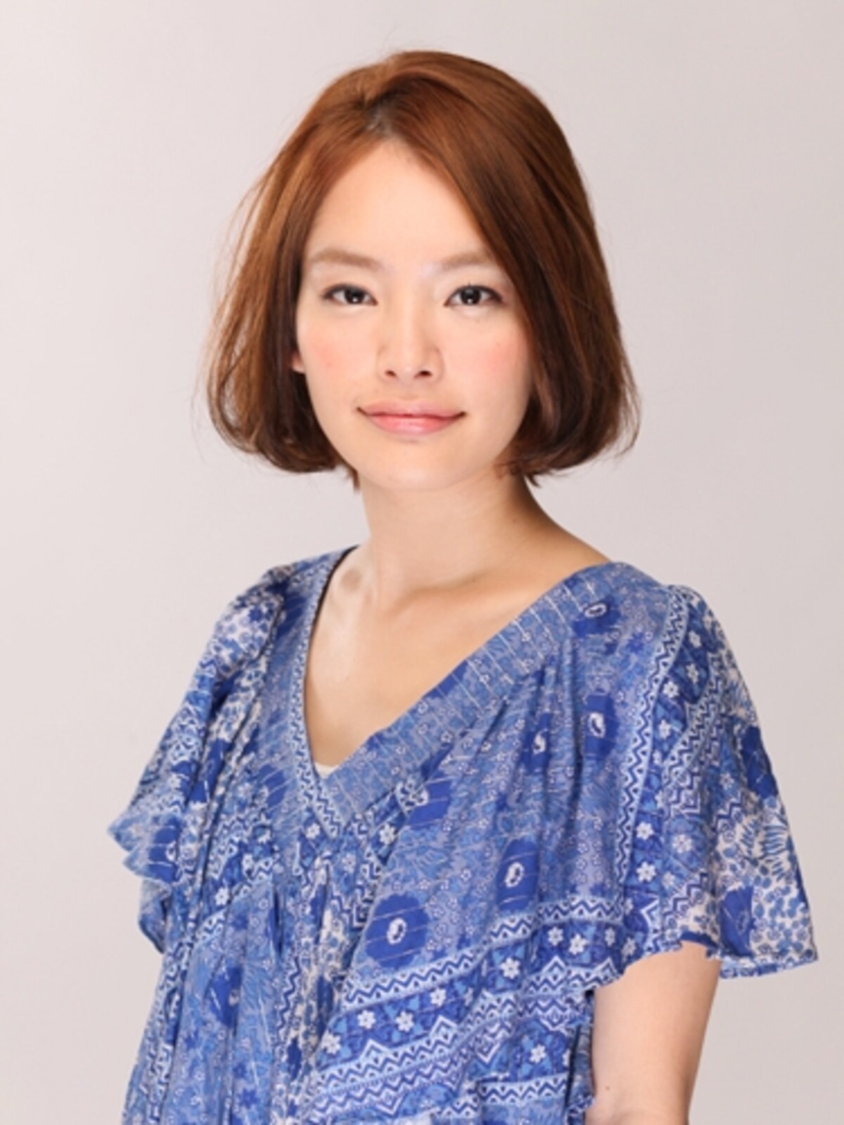 揺らぐ毛先が大人っぽい！シンプルボブ