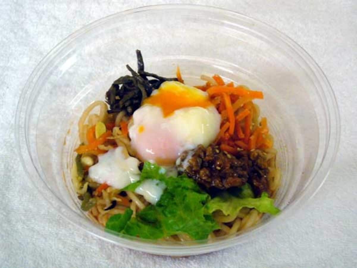 サークルKサンクス　三色ナムルのビビン麺