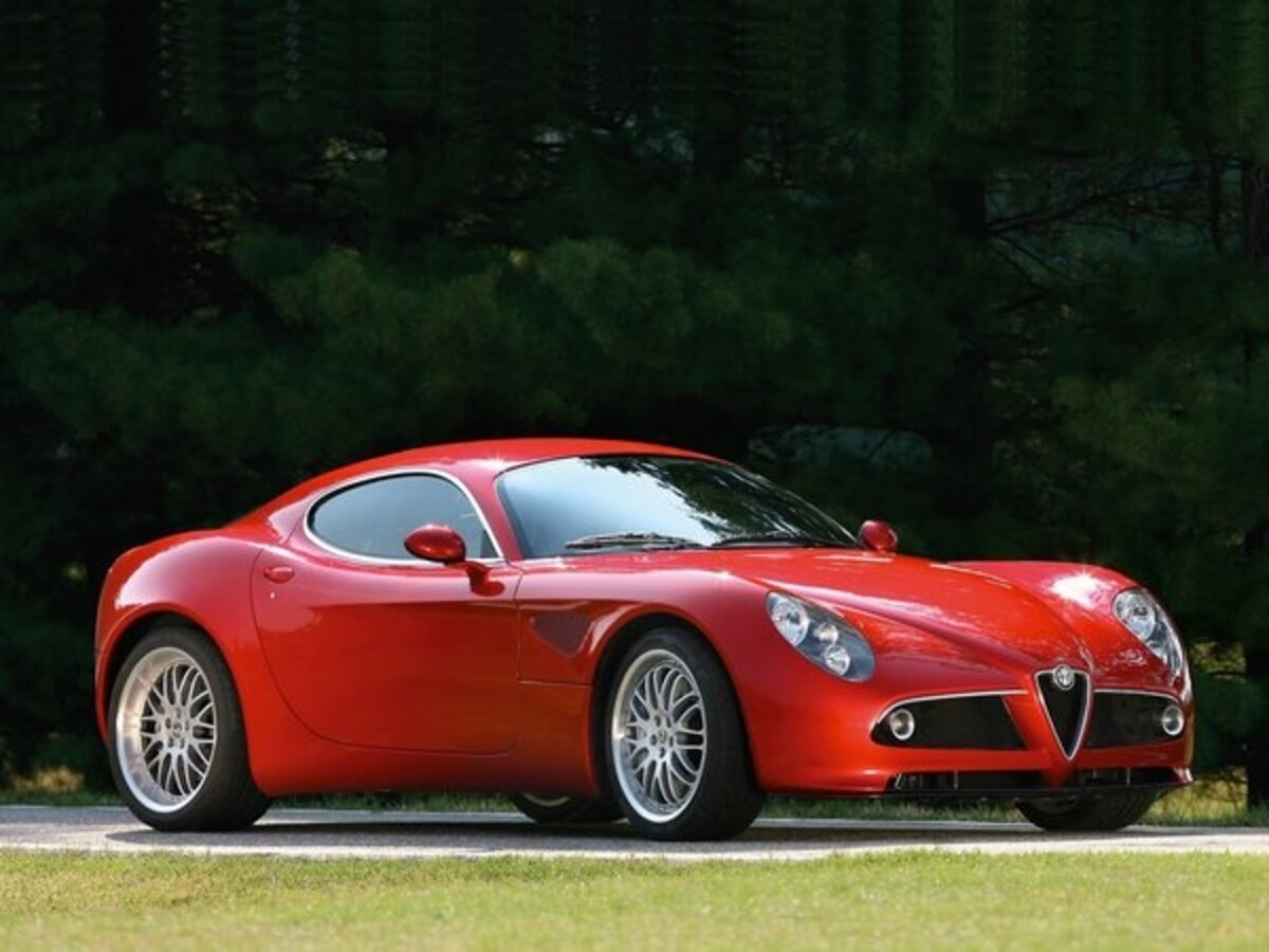 アルファロメオ8Cコンペティチオーネ