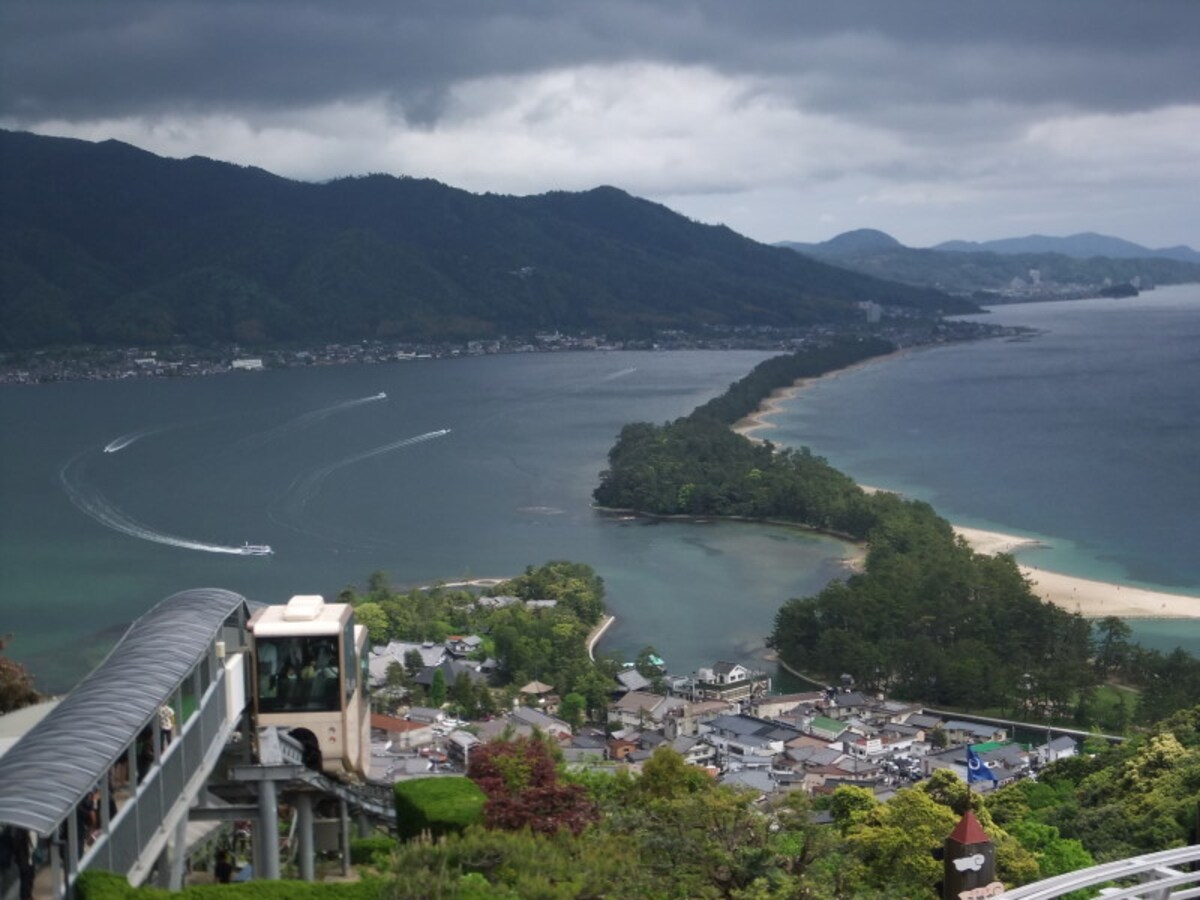 天橋立(6)/天橋立ビューランドのモノレールと天橋立