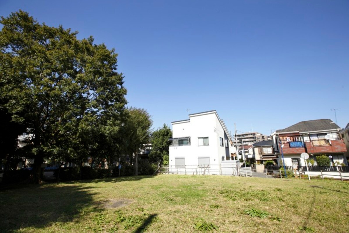 家の近くに安全な空き地や広場がありますか？