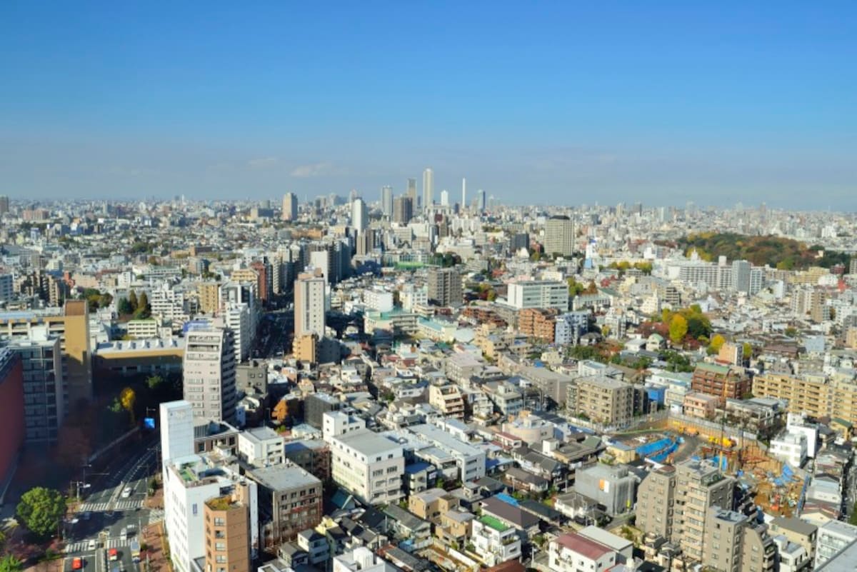1981年以前に建てられ、耐震補強などをしていない古いマンションは倒壊する恐れも。