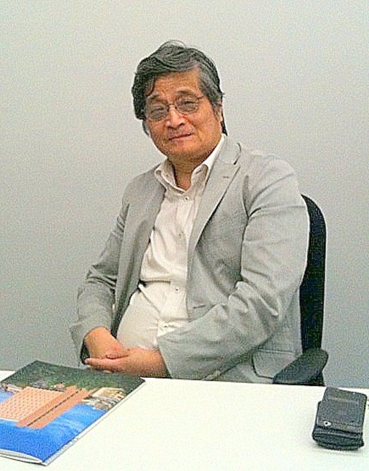 根来教授