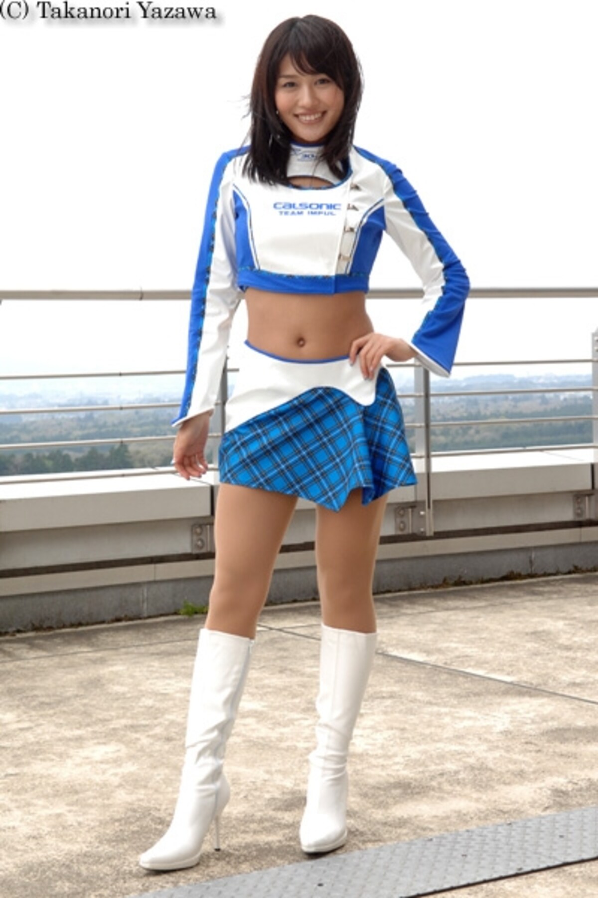 宮内かれん／CALSONIC LADY