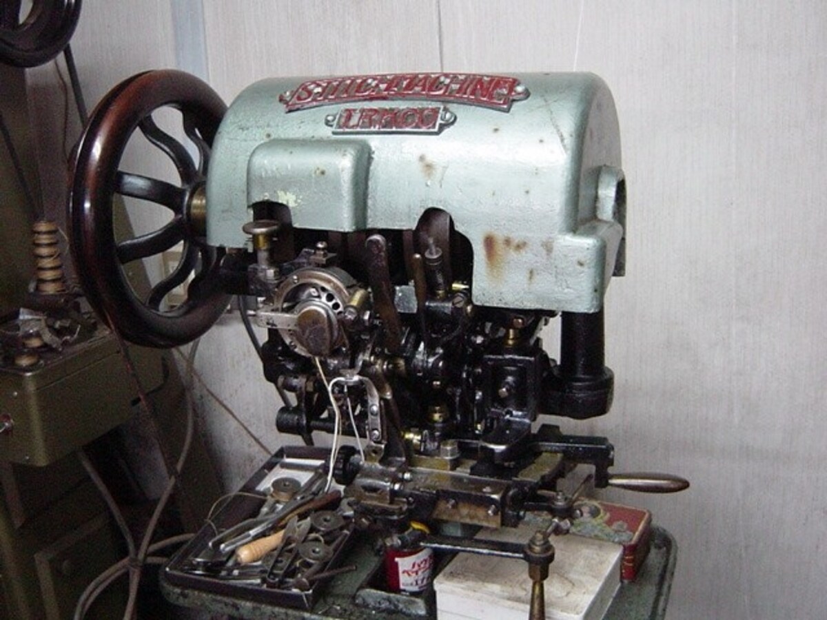 出し縫い機