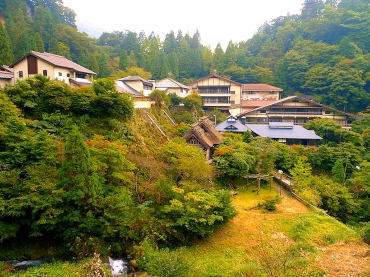 垂玉温泉山口旅館全景