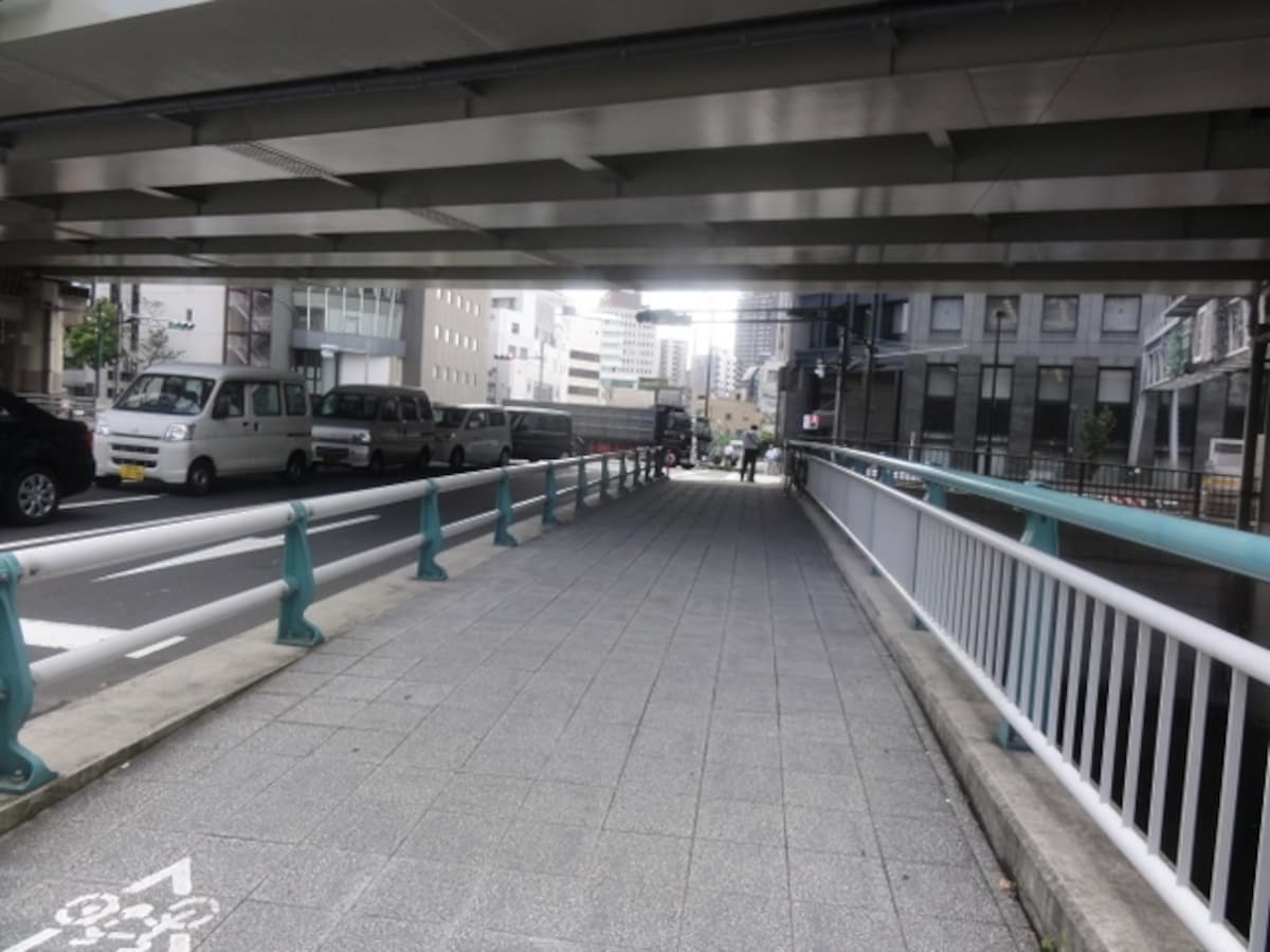 交通量がものすごい