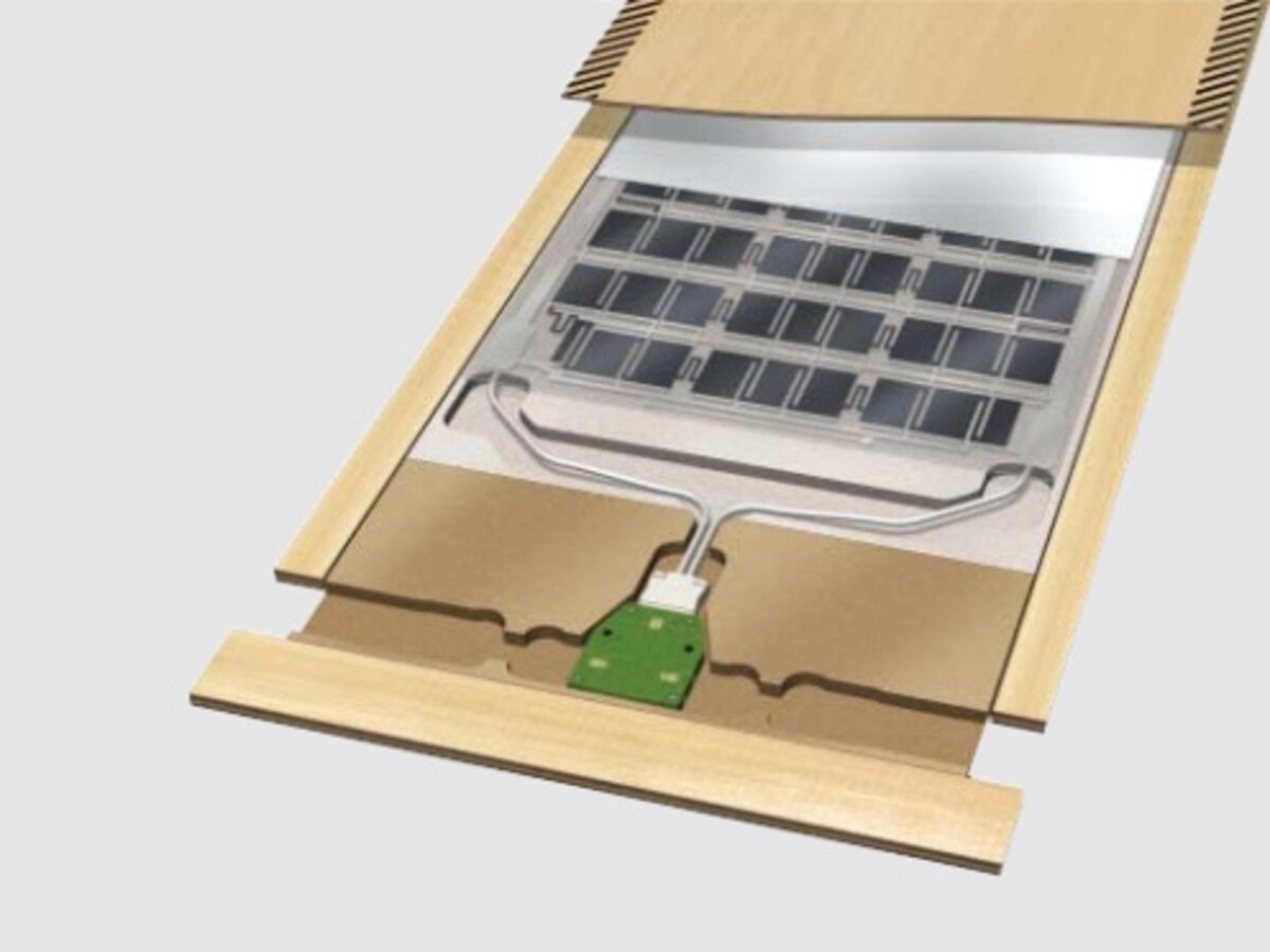 仕上げ材が自由に選べるのが魅力。PTCヒータータイプの仕上げ材分離型。　[フリーほっと] 