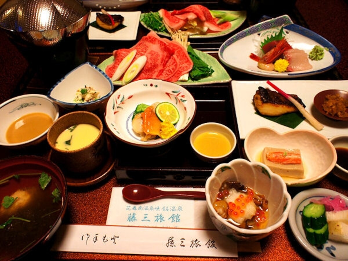 鉛温泉藤三旅館夕食