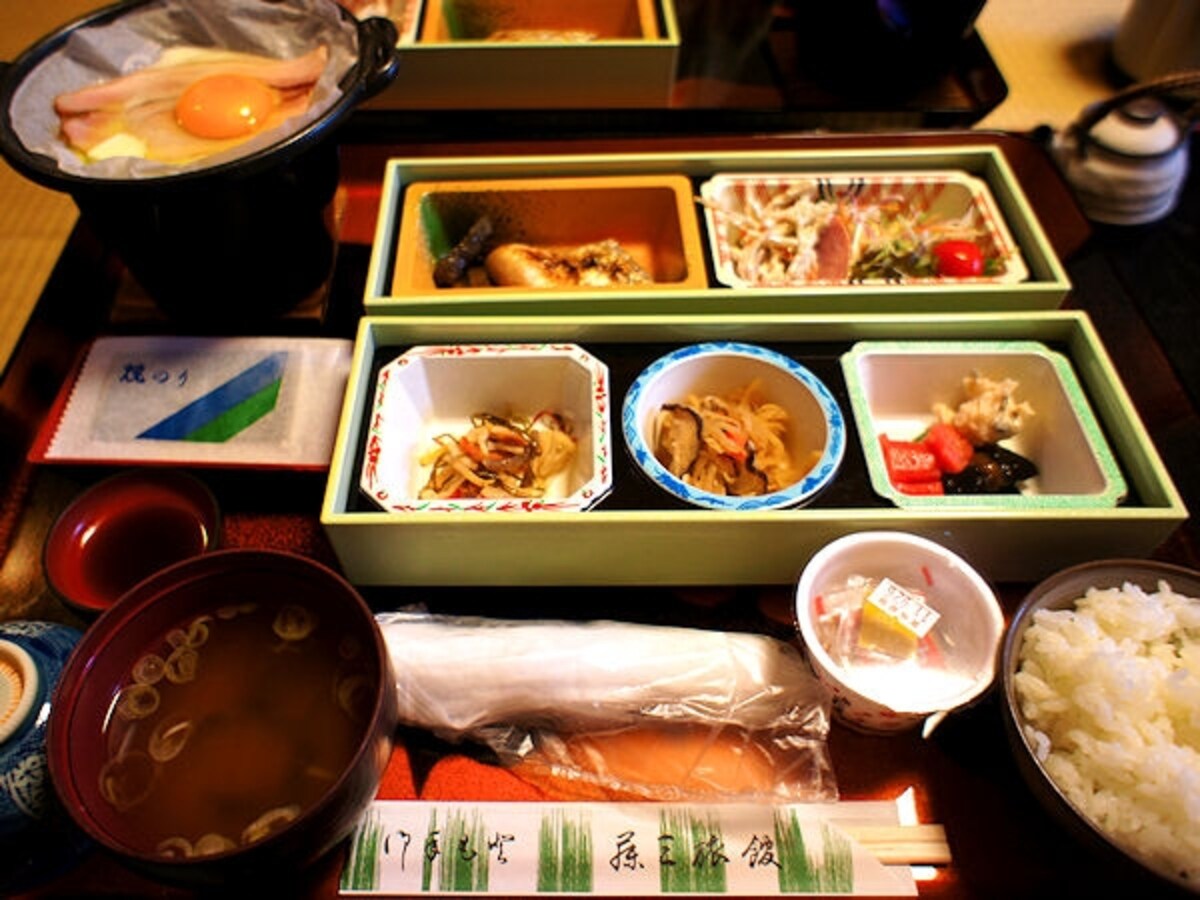 鉛温泉藤三旅館朝食