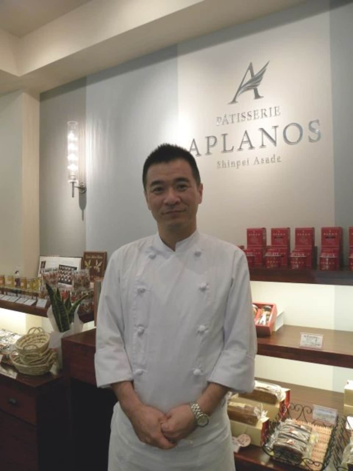 朝田晋平シェフ