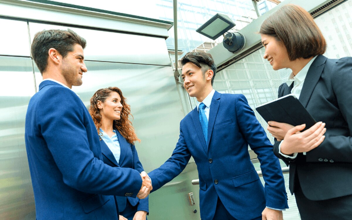 転職,キャリア,就職,再就職,転活,就活,会社選び,企業,ヘッドハンター,ヘッドハンティング,人材紹介,エージェント,コンサルタント,エントリー,求人,履歴書,職務経歴書