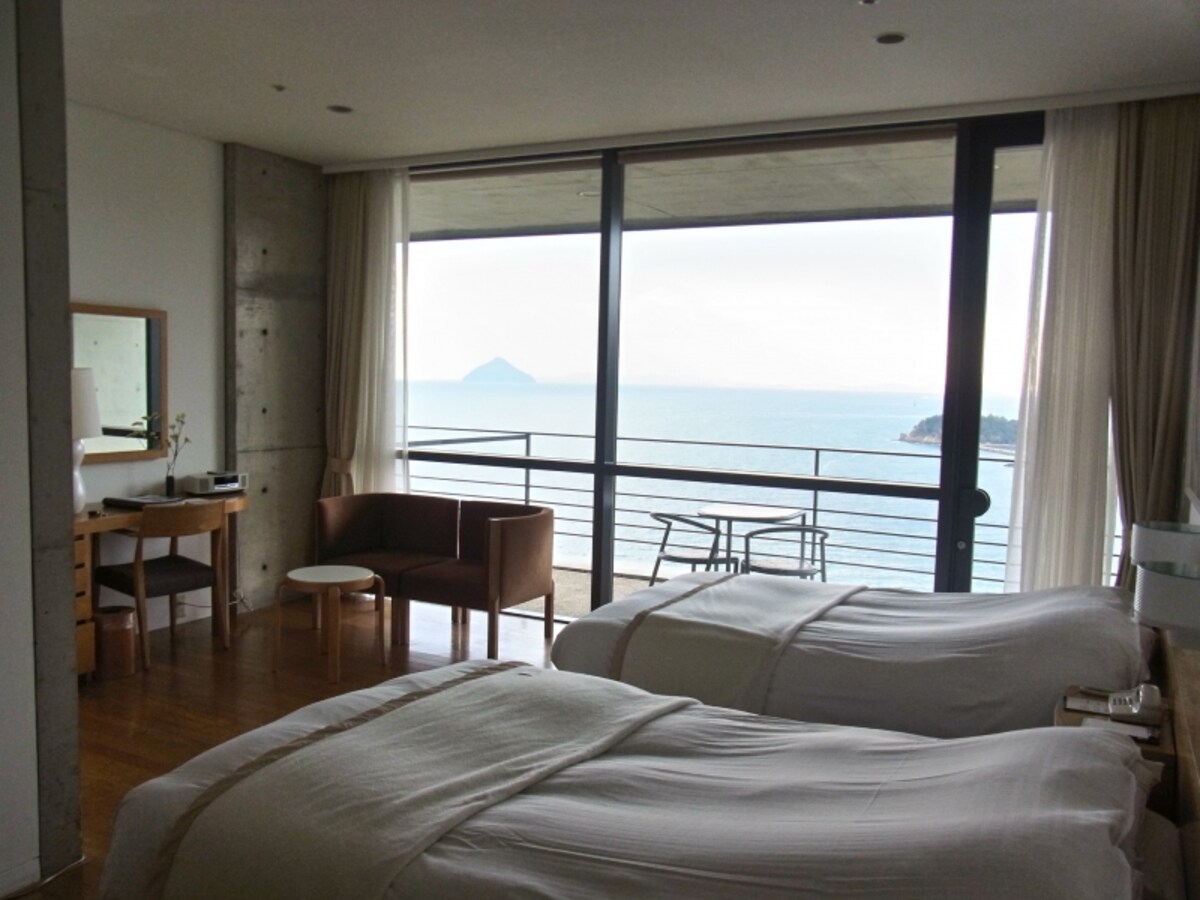 直島