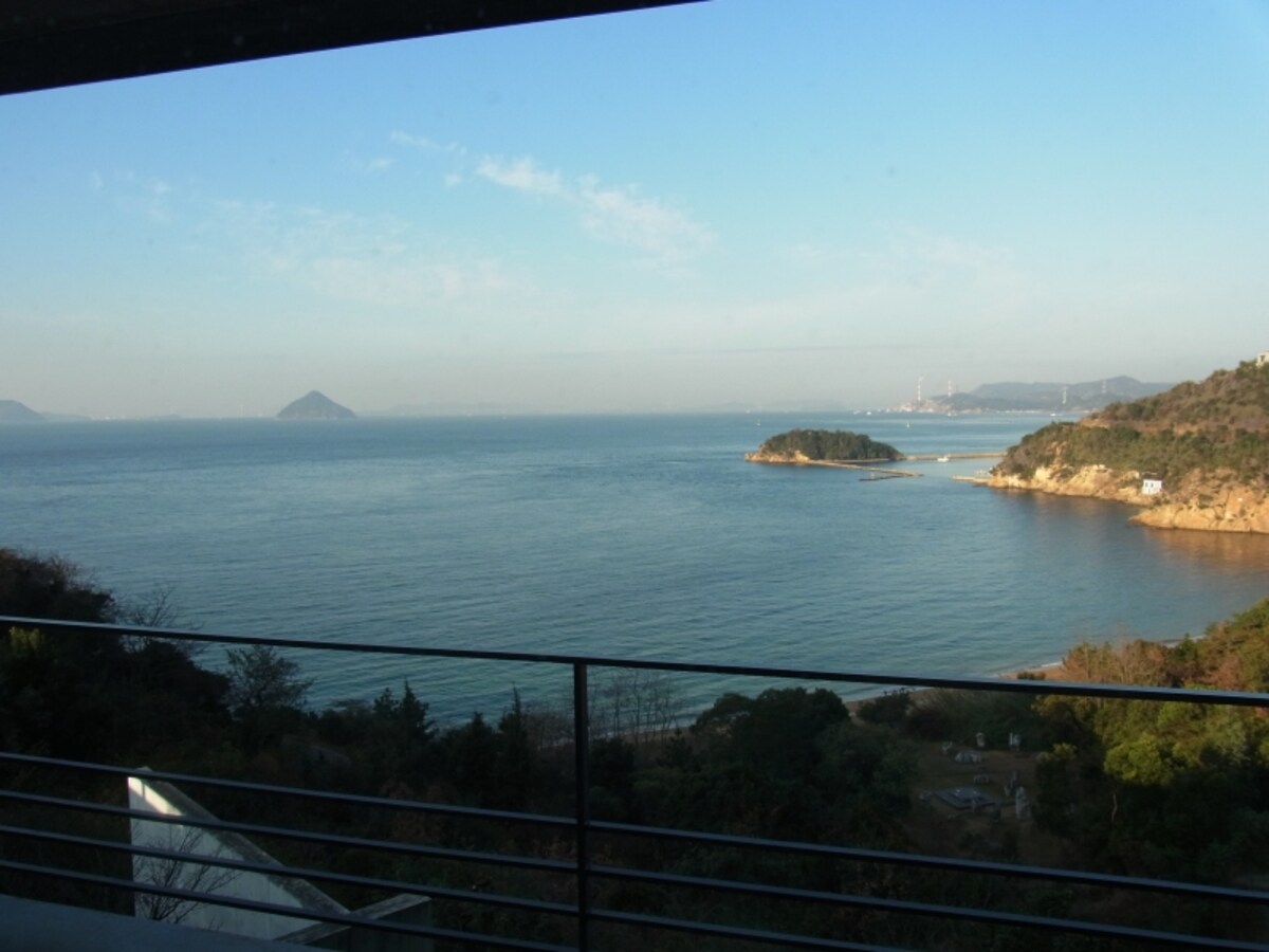 直島