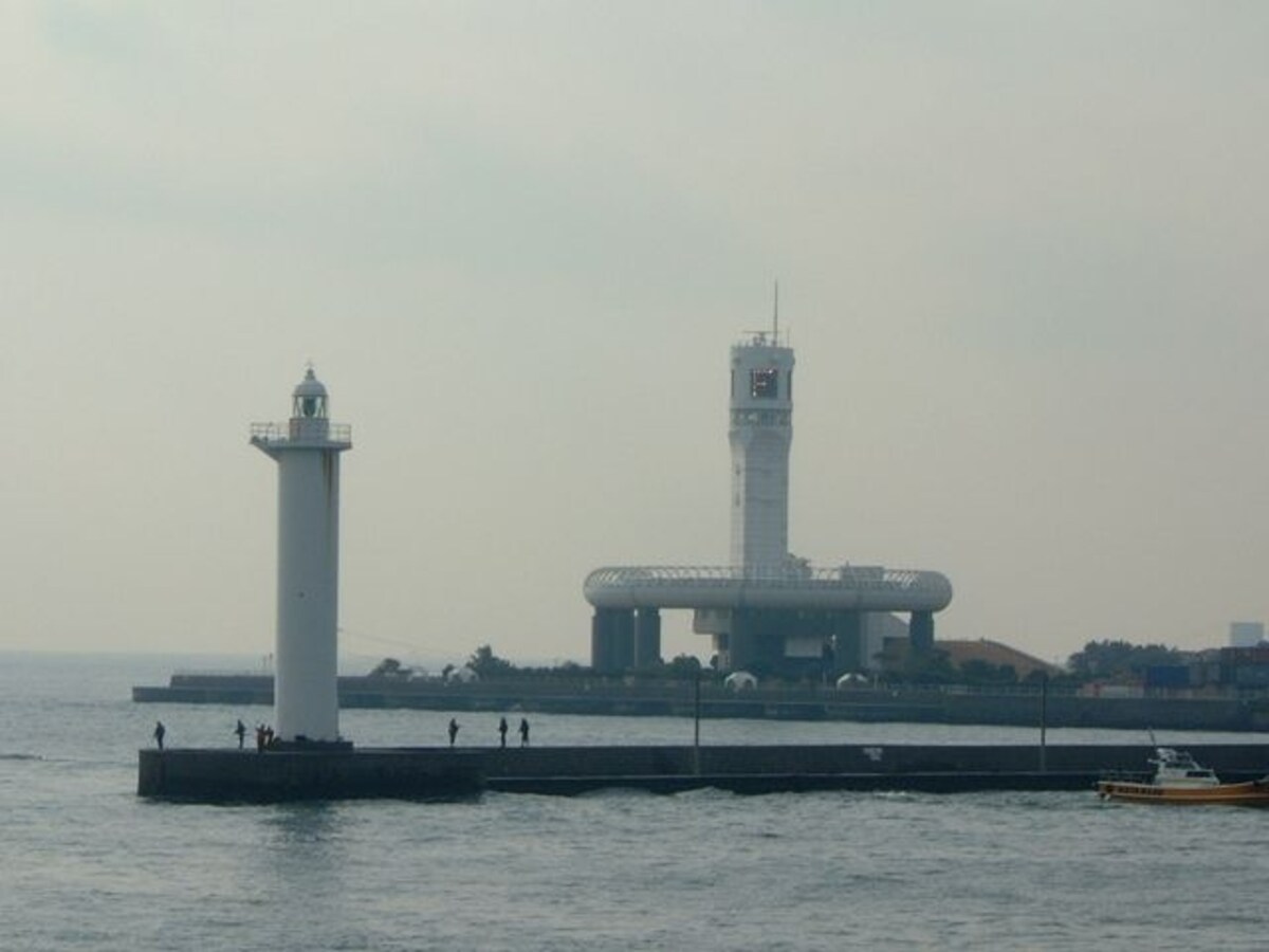 横浜港シンボルタワー　