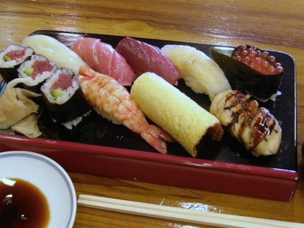 にぎりずし（2100円）