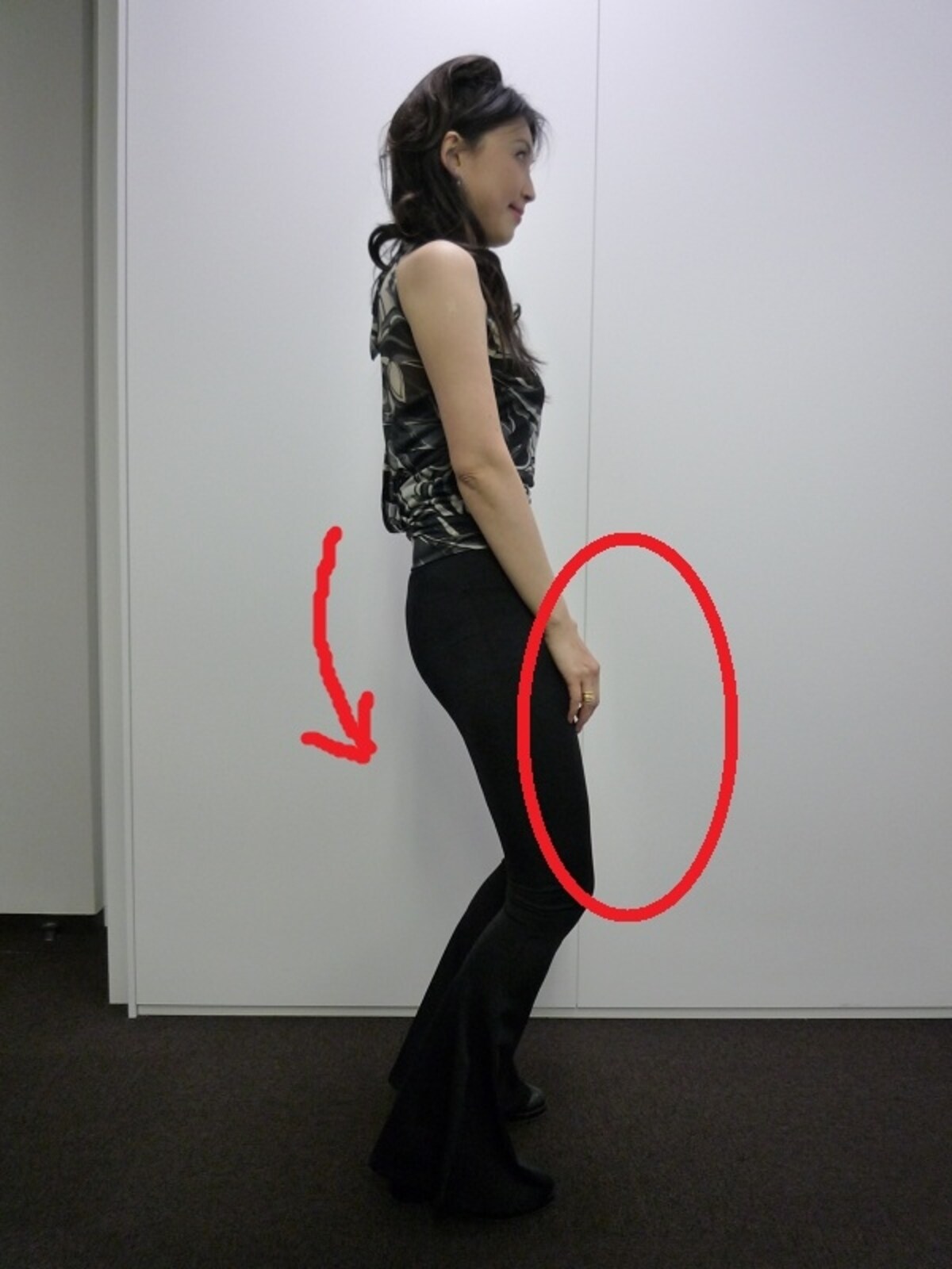 腰が落ちた姿勢