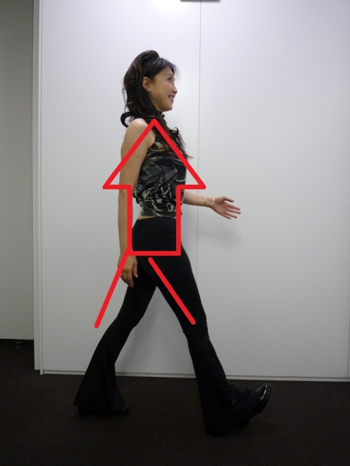 後ろ脚や腹筋を使えている
