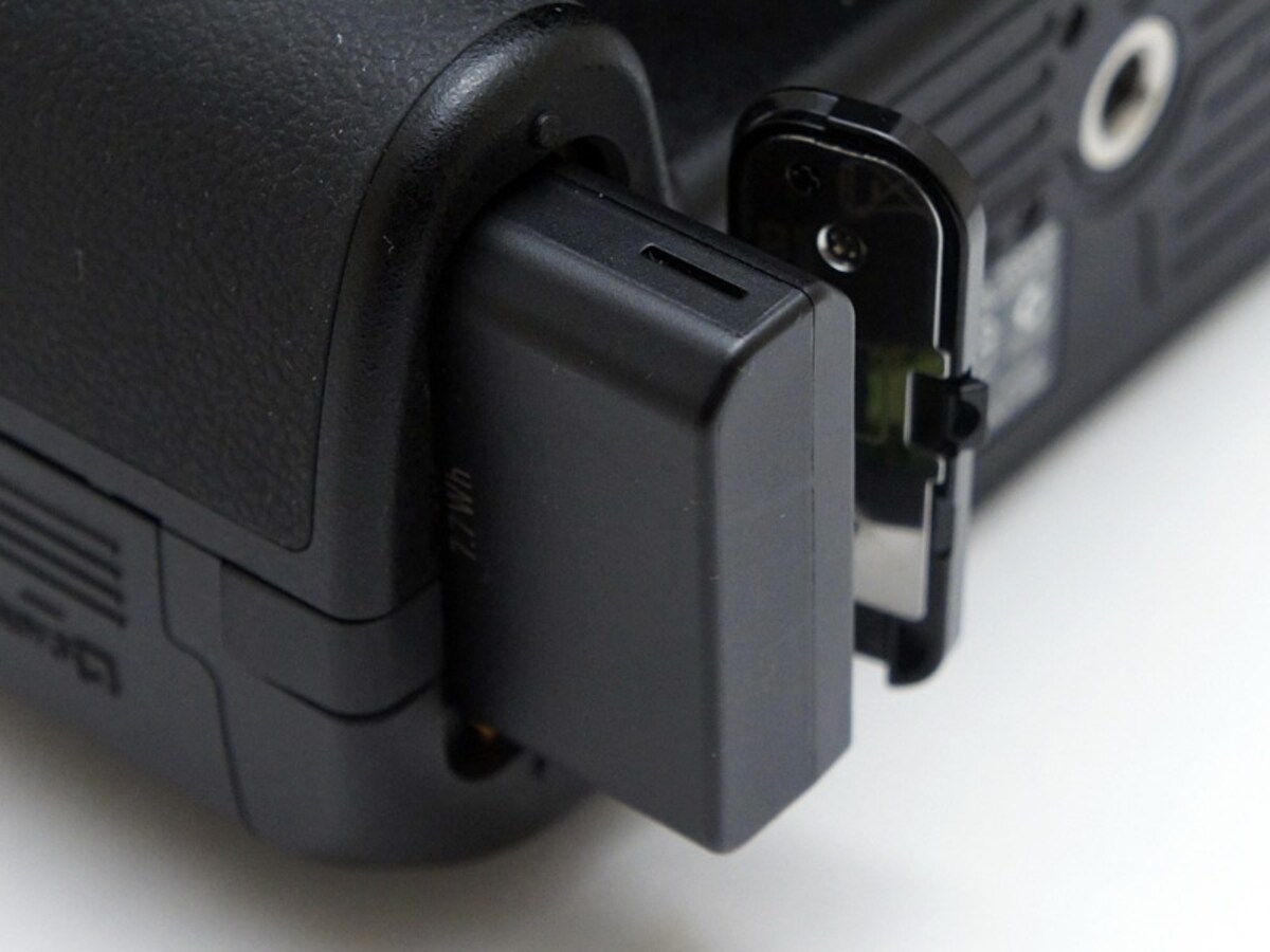 D3200 バッテリー(EN-EL14)