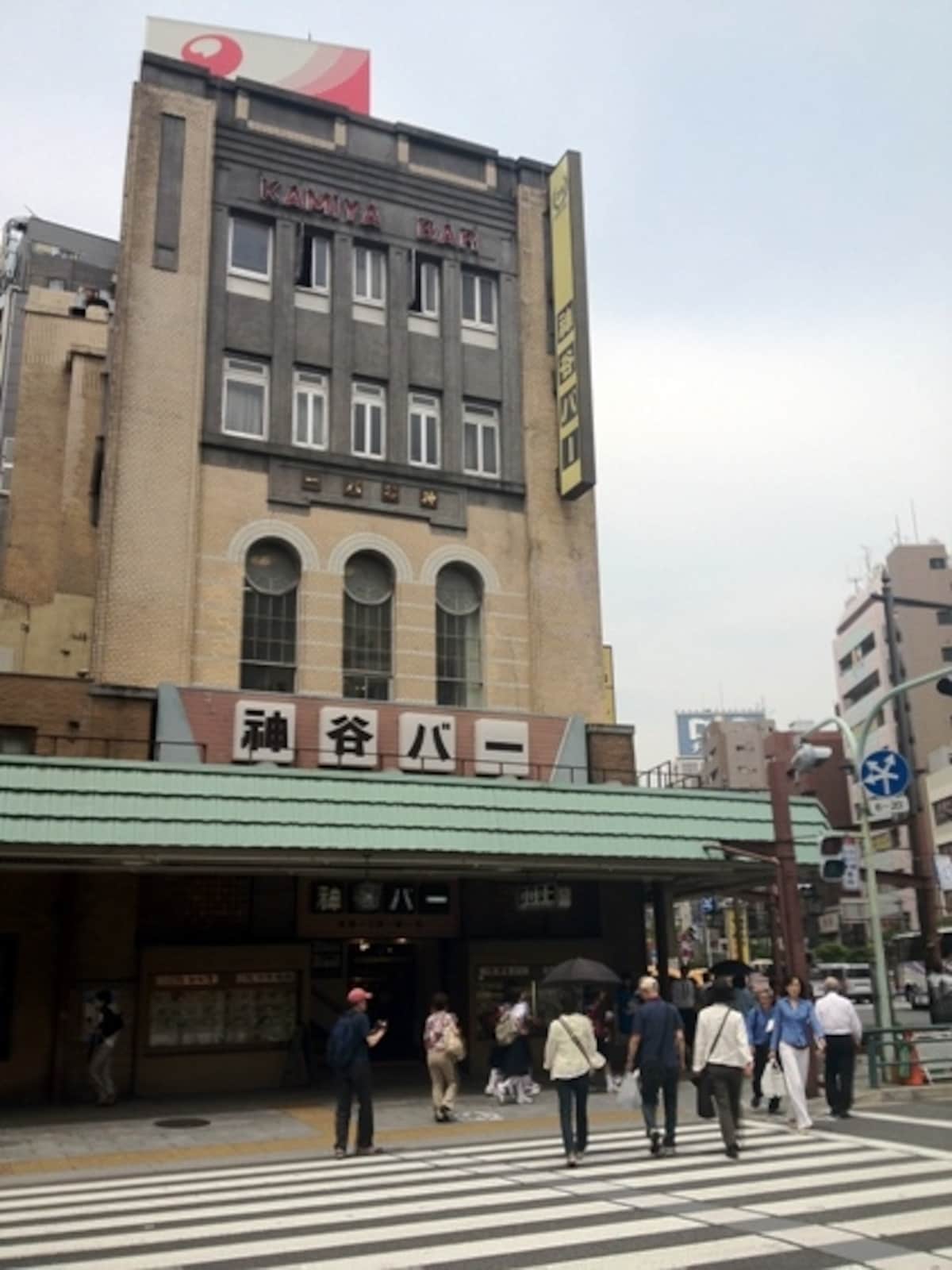 2011年には神谷ビル本館が登録有形文化財に