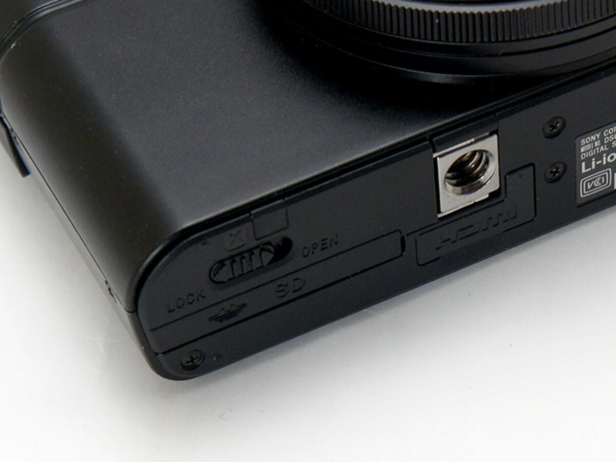 DSX-RX100 三脚穴