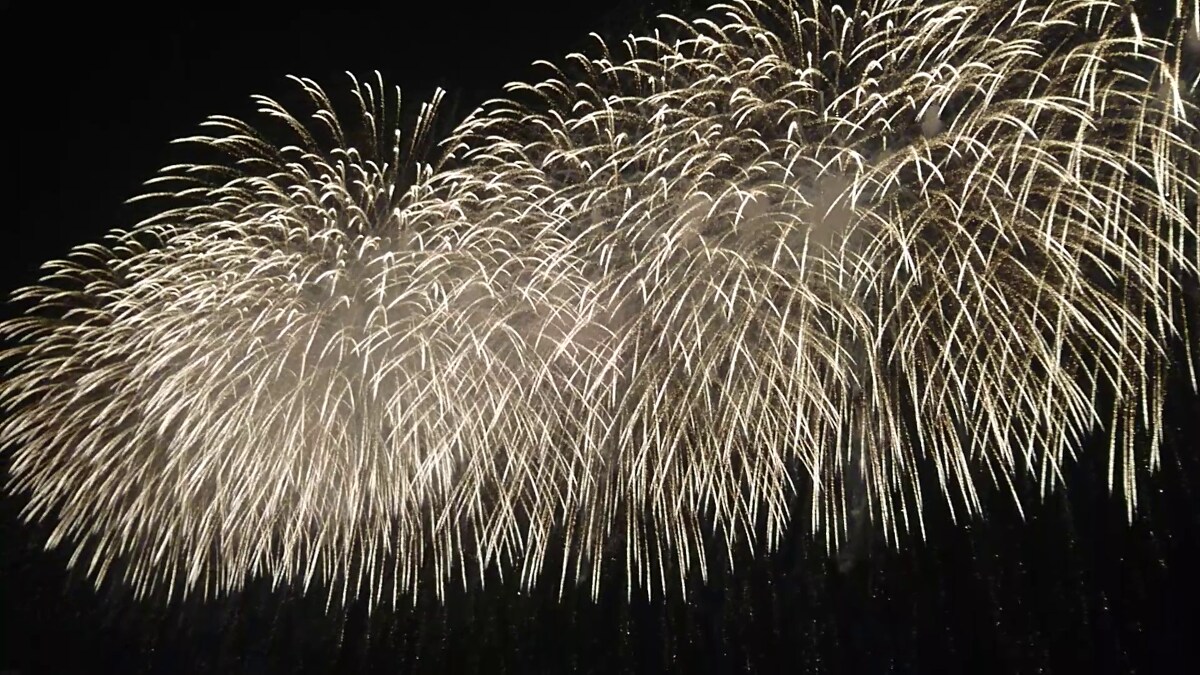長岡花火／米百俵花火・尺玉100連発（3）