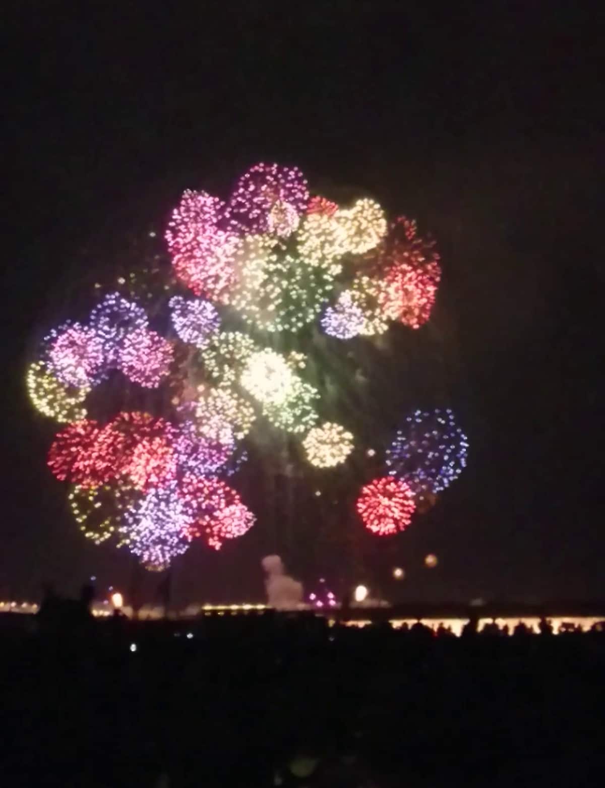 長岡花火／正三尺玉・3連発2発目