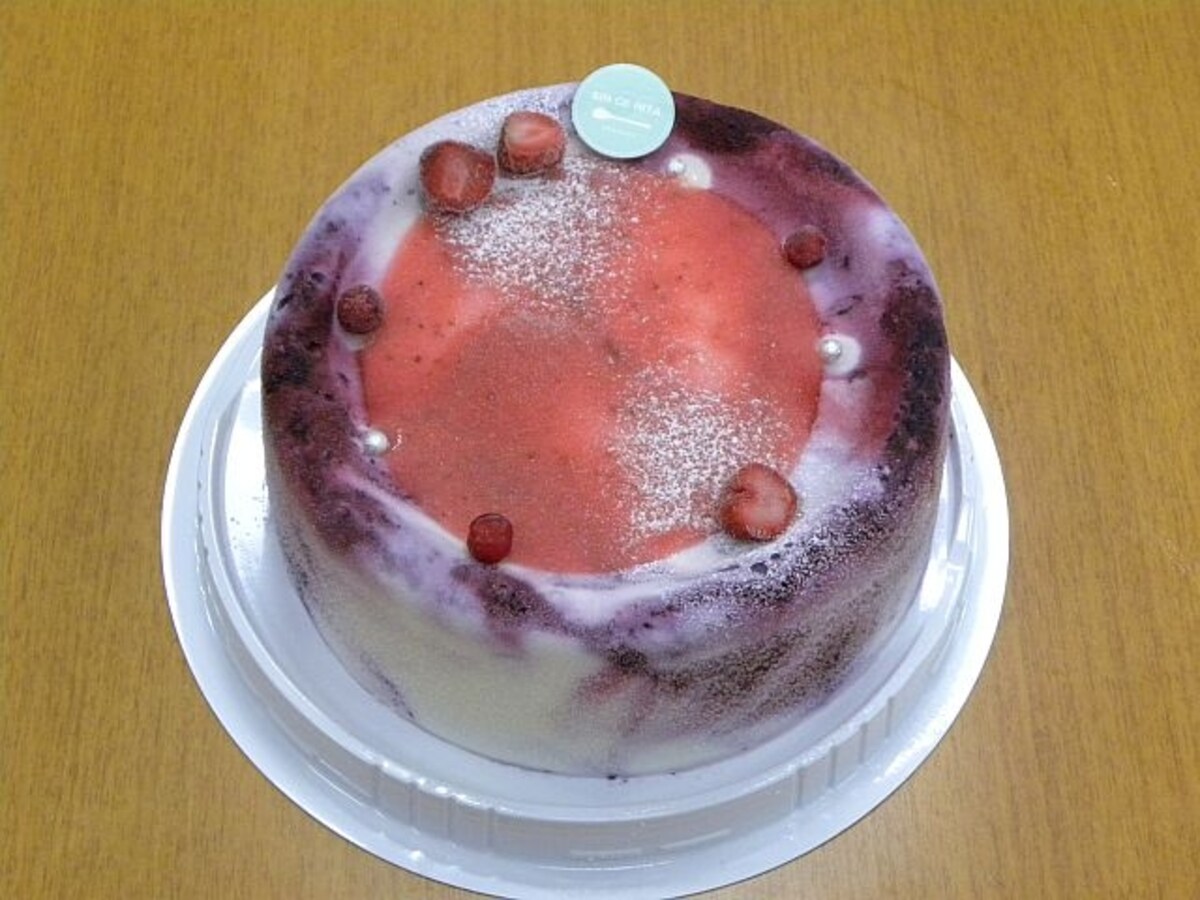 「シンチェリータ」の「ジェラートケーキ＜FROMAGE MARBRE　（フロマージュ・マルブレ）＞」（直径15cm／4300円税・送料込）