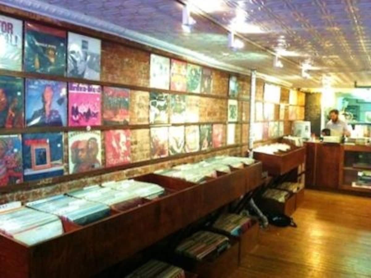 センスよく配された店内