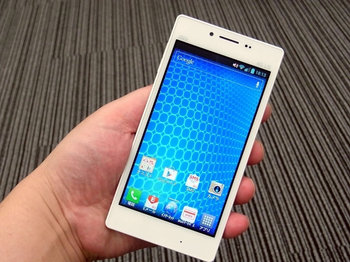 ビジネスシーンでも安心して使えるデザインが魅力のOptimus G LGL21