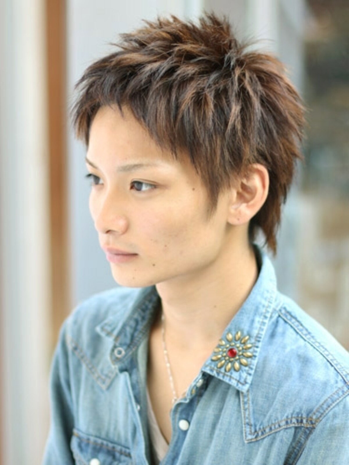 束感フェザーショート