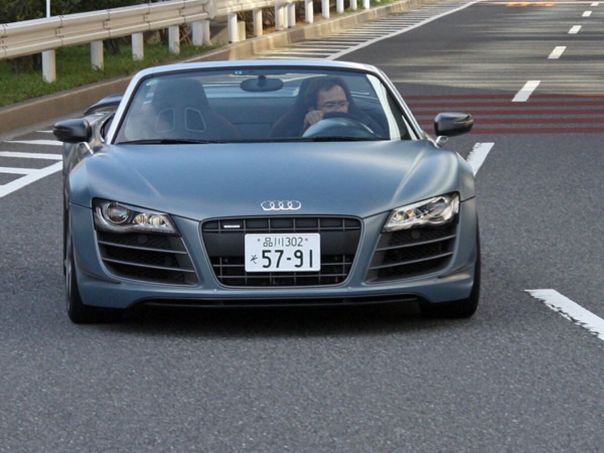 アウディR8GTスパイダー