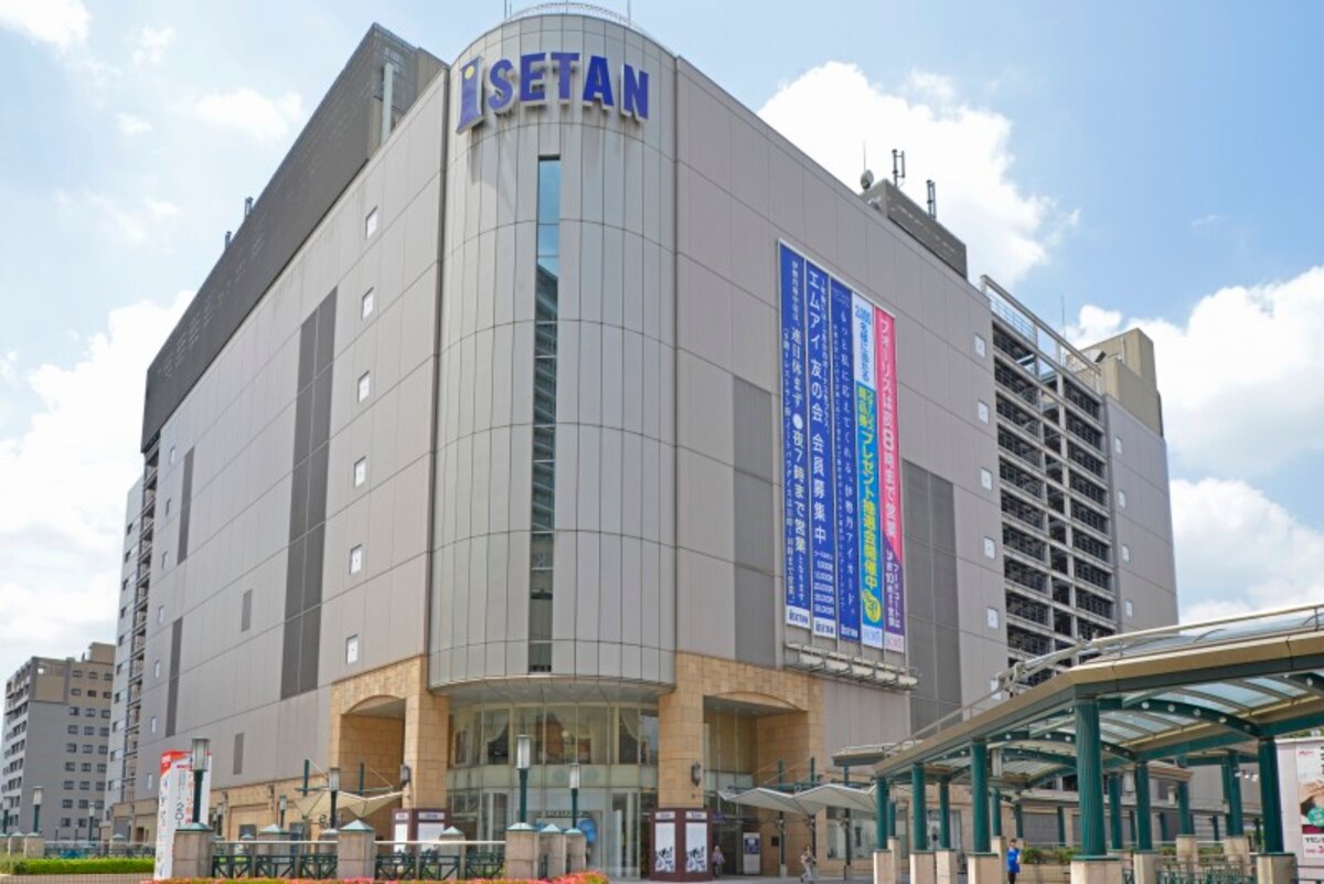 百貨店の株主優待銘柄、最もお得なのはどれ？　百貨店各社の株主優待を調べました！　使い方によっては１０％以上の利回りになるなど、百貨店の株主優待はかなりお得にお買い物が出来ます！是非ご参考にして下さい！