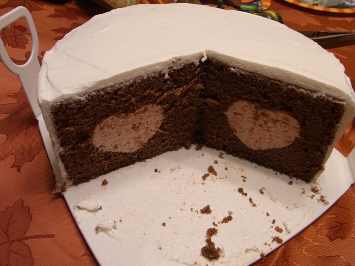 どこを切ってもハートのケーキ　