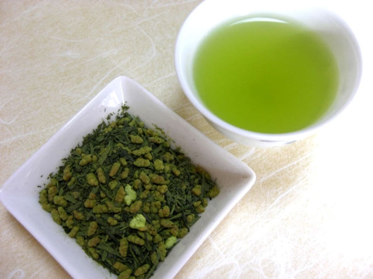 愛国製茶　抹茶入り玄米茶　茶葉