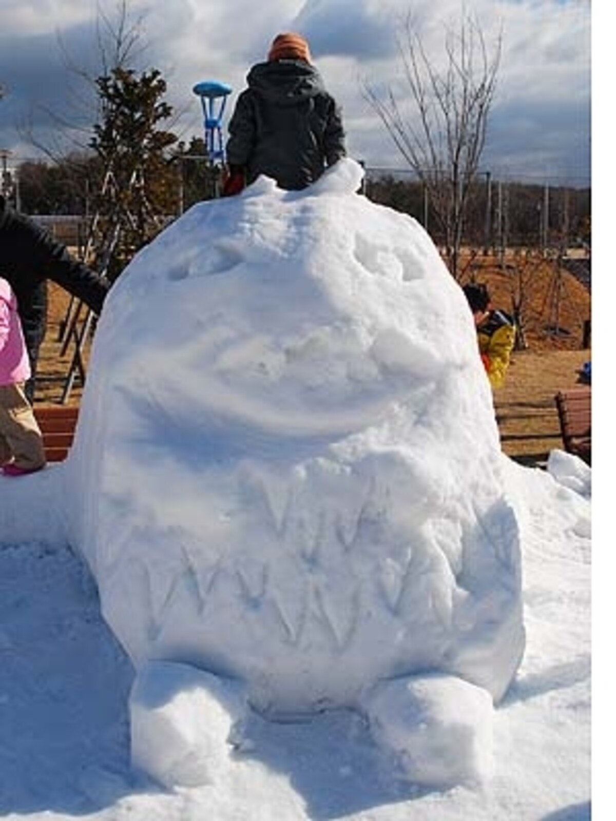 雪まうり