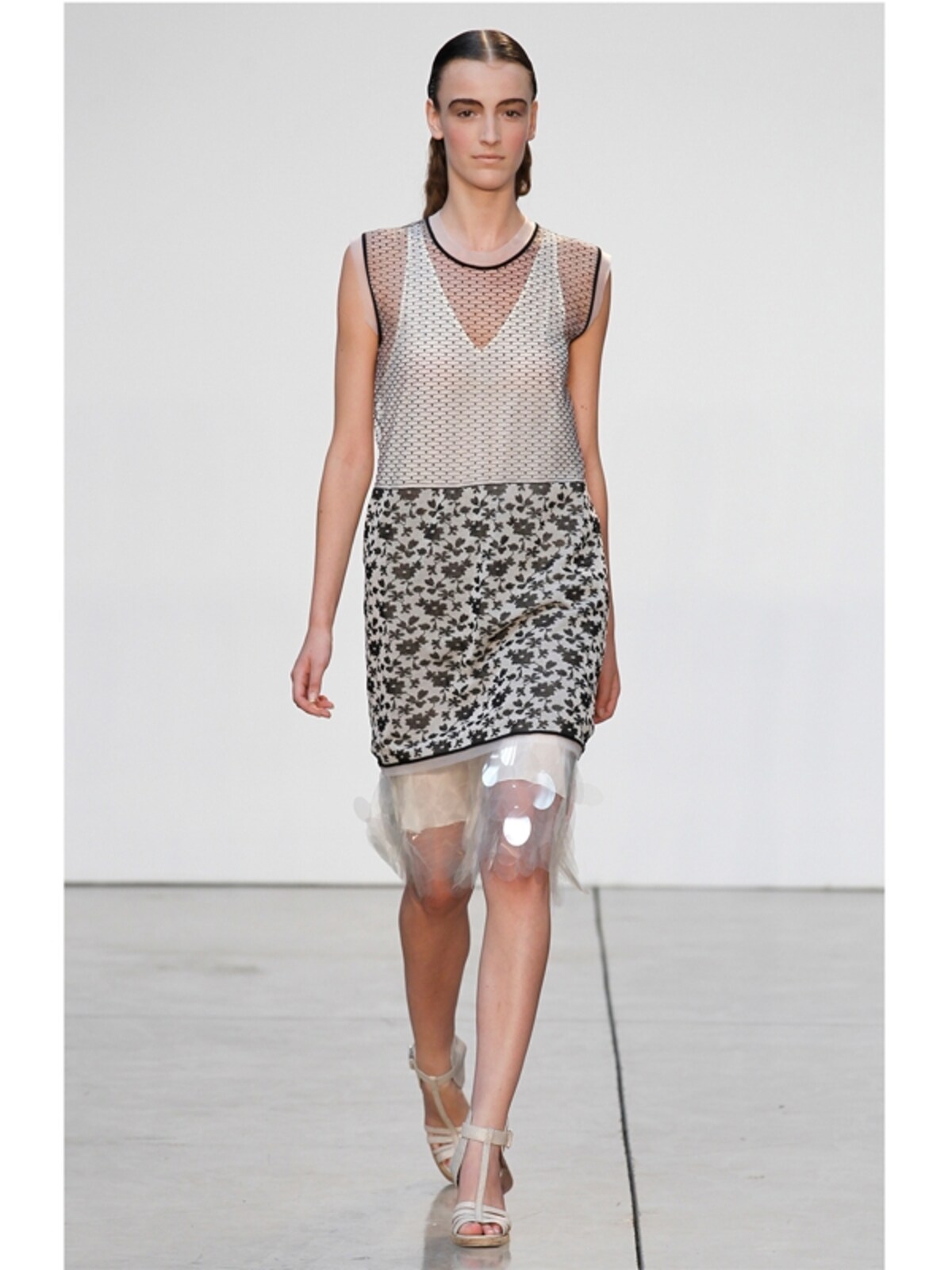 THAKOON 2013春夏NYコレクション