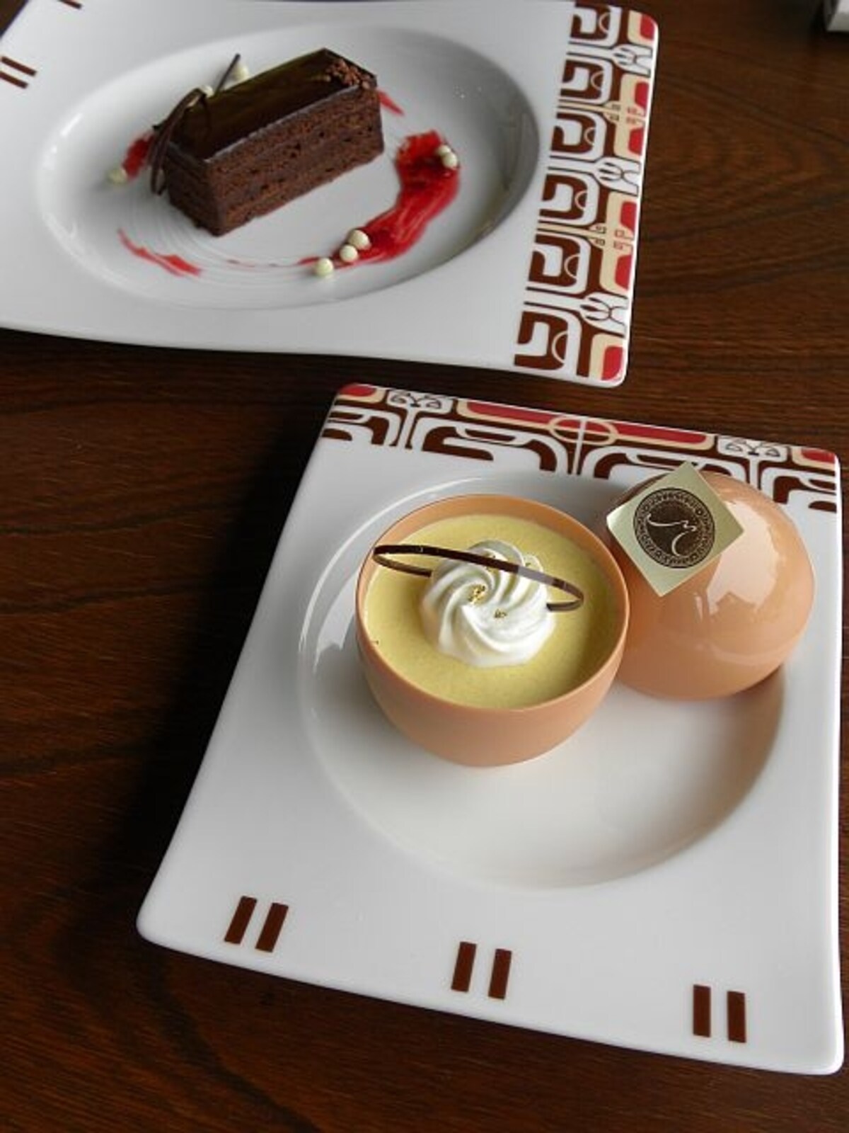 隣の「カフェ・マサグラン」でいただける「洋菓子マウンテン特製ケーキセット」は、ドリンク代＋ケーキの種類によりA:＋270円、B:＋390円、C:＋420円から選べる