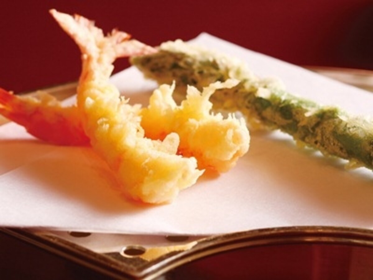 日本から空輸した新鮮な食材を使用 (c) Miyuki Kume