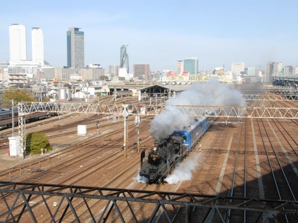 黄金陸橋付近