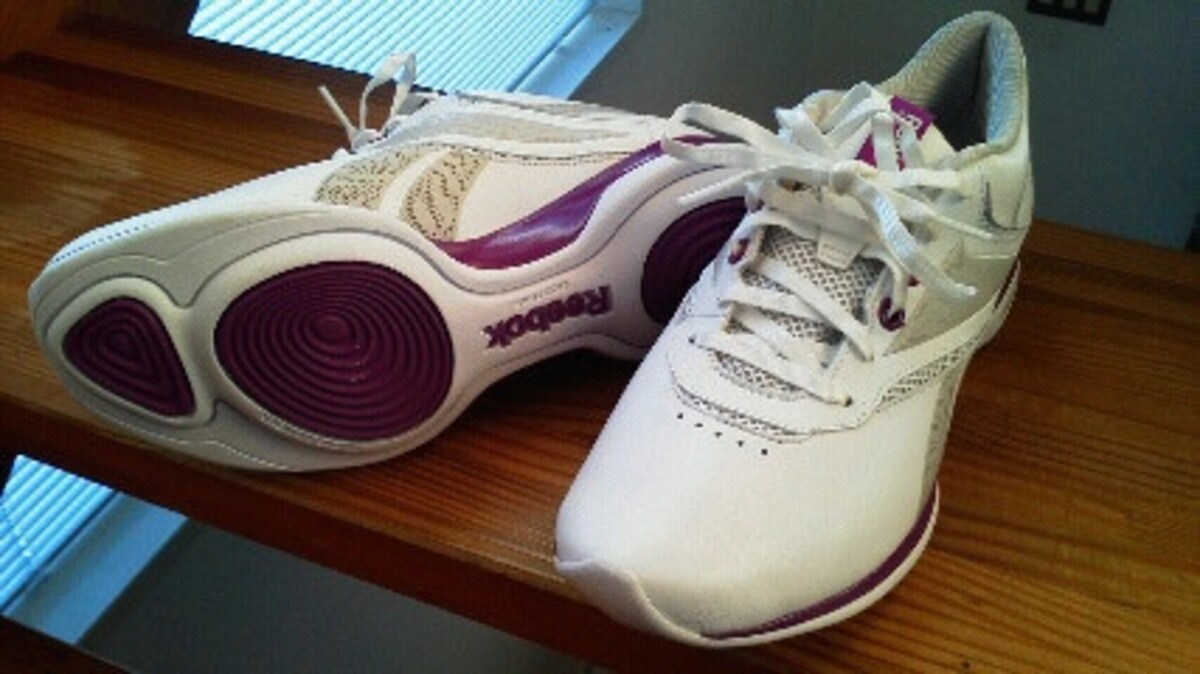 ReebokのEASYTONE