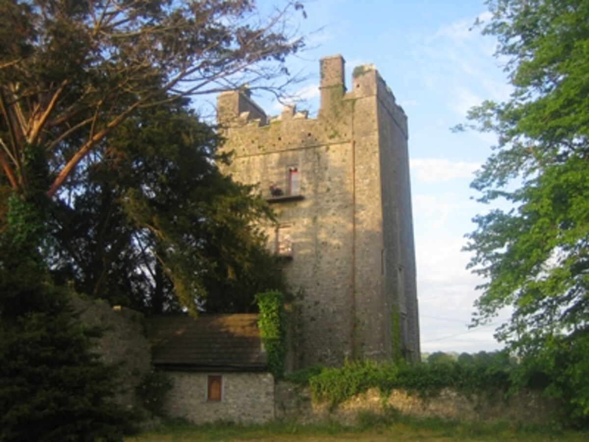 Foulksrath Castle Youth Hostel