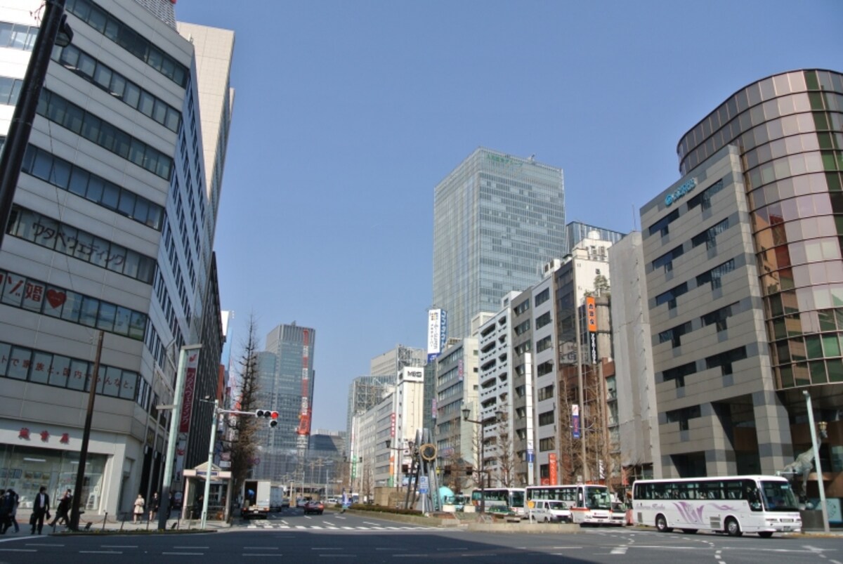 八重洲通りから東京駅方面