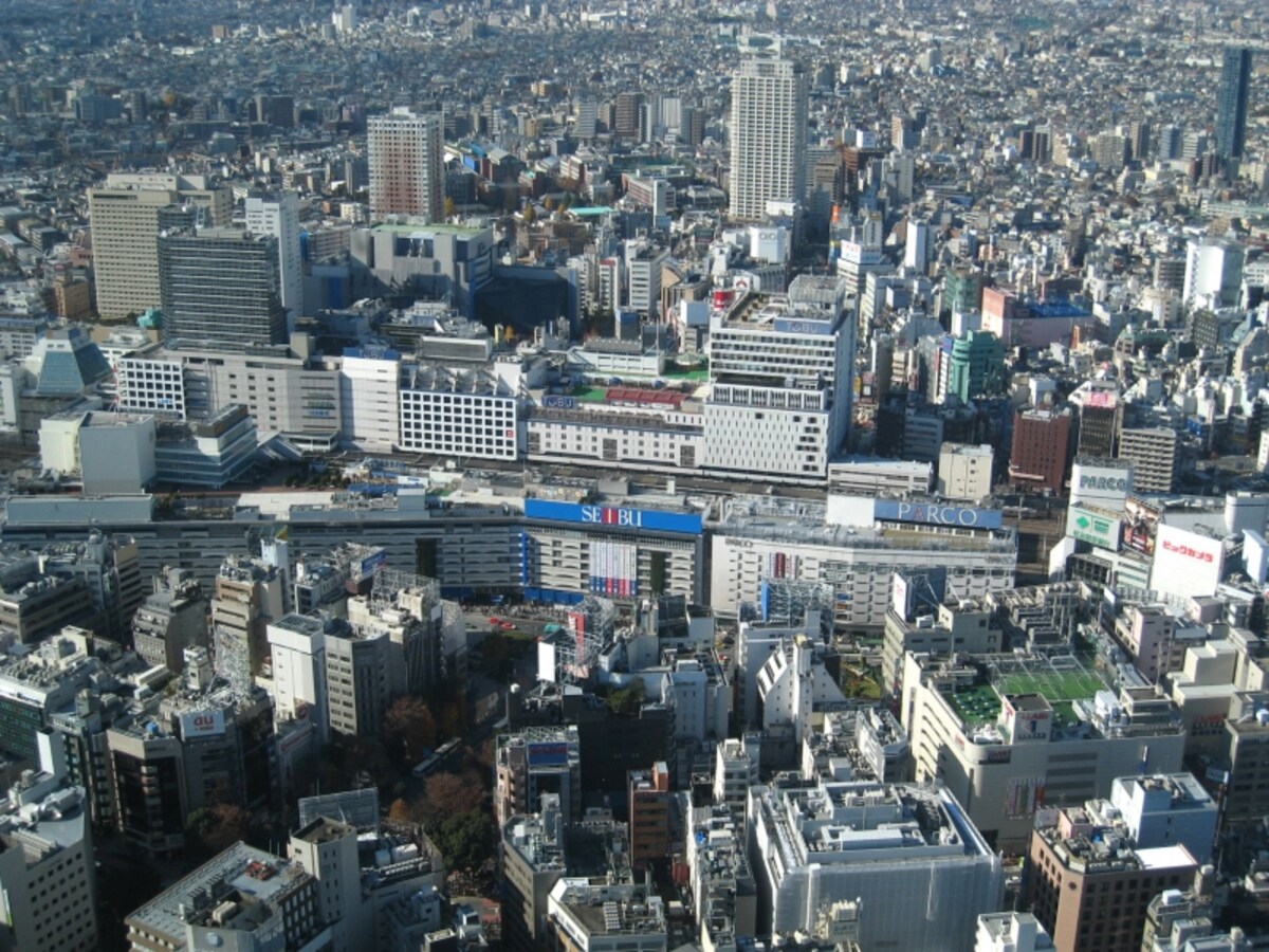 池袋上空